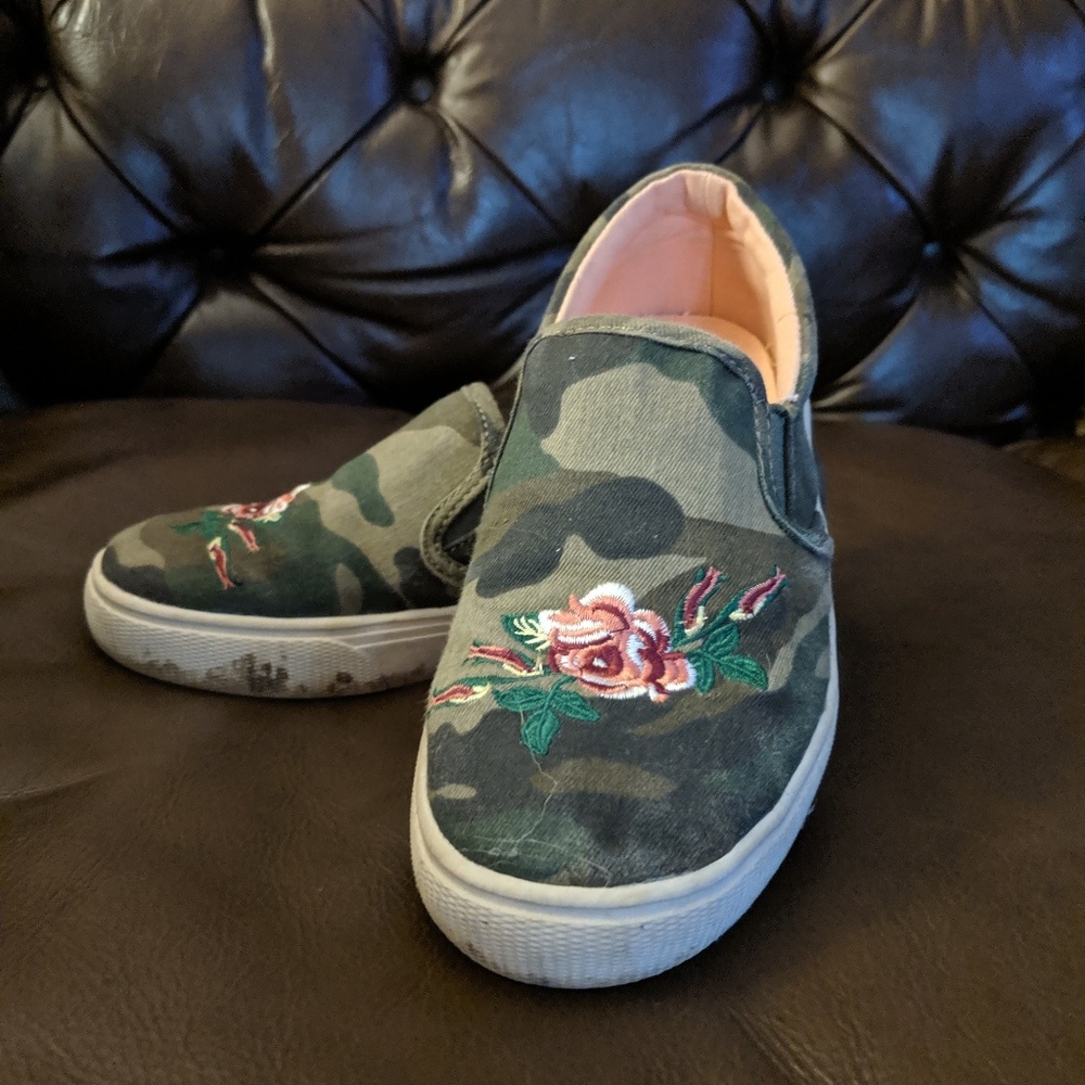 Art Class girls slip on shoe